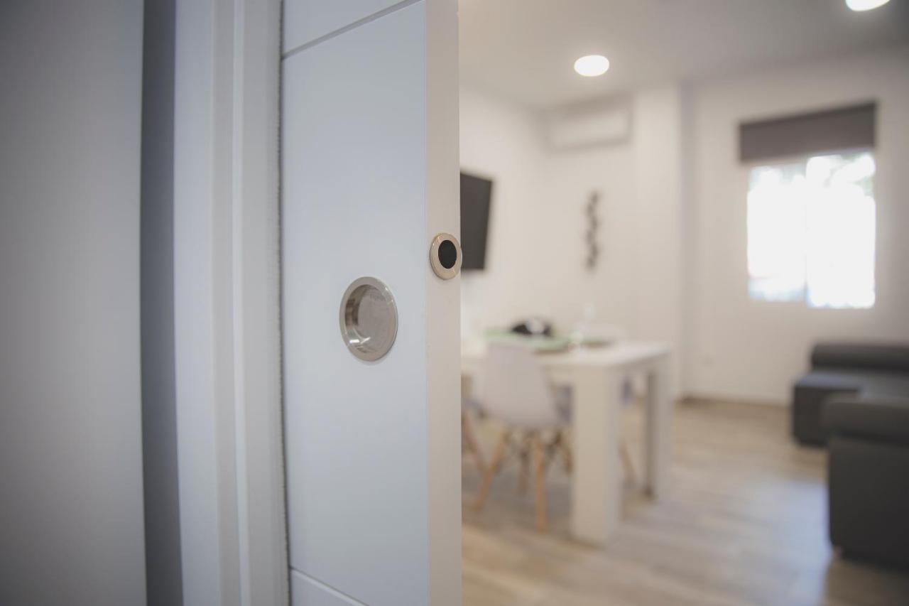 Acogedor Apartamento En Triana Севиля Екстериор снимка