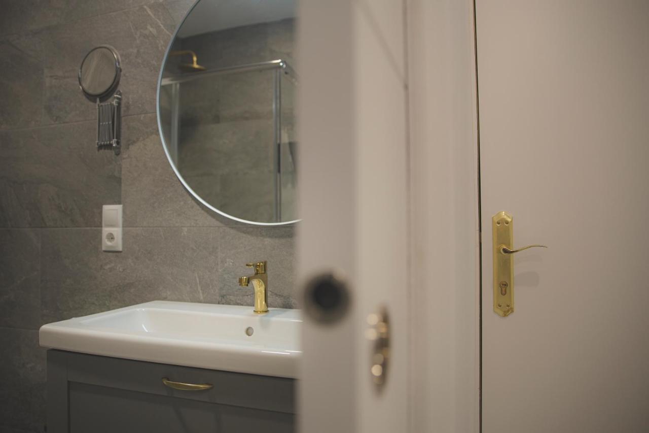 Acogedor Apartamento En Triana Севиля Екстериор снимка